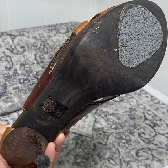 Levity Sash Strappy Heels in Brown Khaki Size 8.5 - Picture 6 of 6